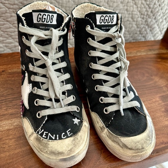 Golden Goose Black and White High-Top Sneakers - Picture 6 of 8